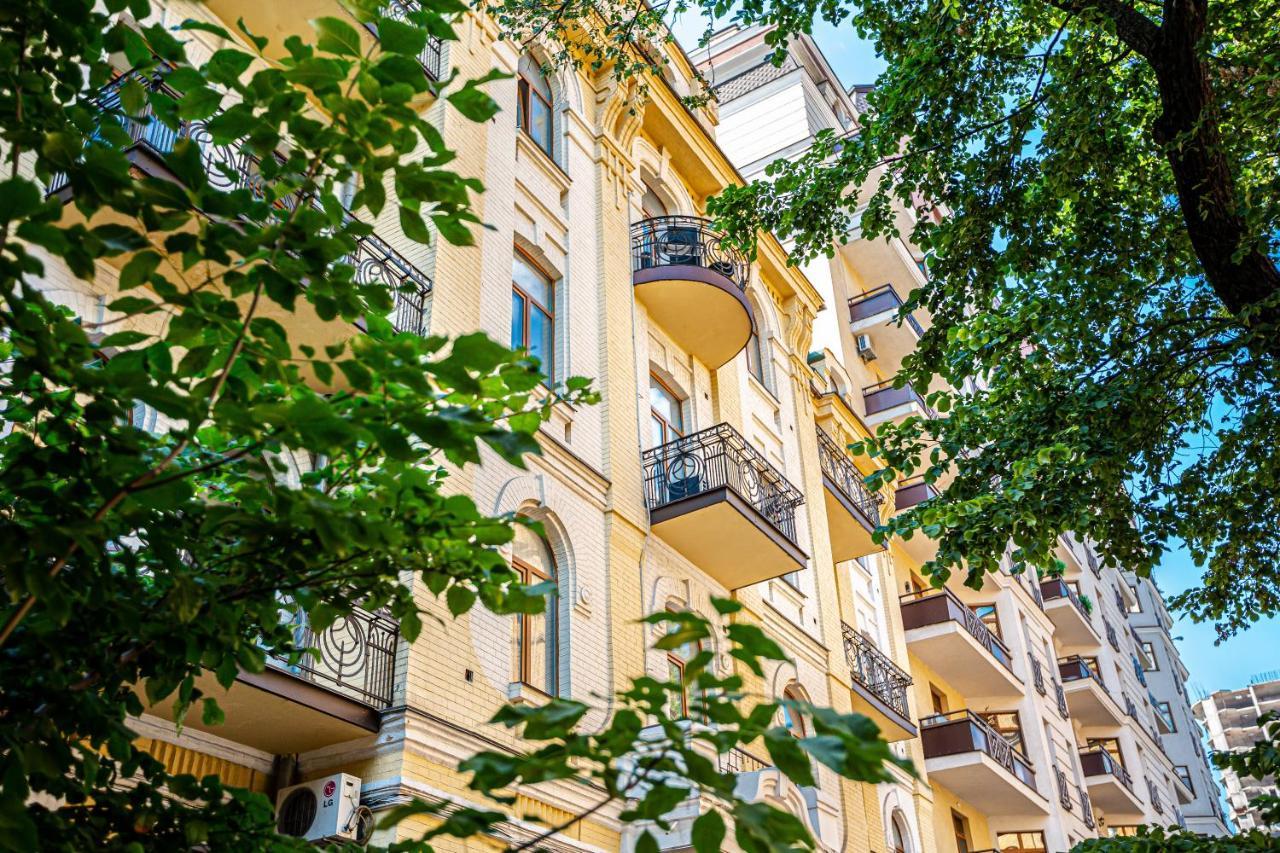 Senator City Center Киев Екстериор снимка